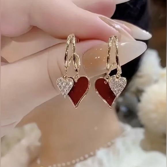 Heart Dangle Earrings with Rhinestone Accents Gorgeous Modern New - Picture 7 of 7